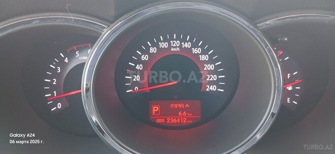 Kia Sorento 2010, 236,400 km - 2.0 л - Bakı
