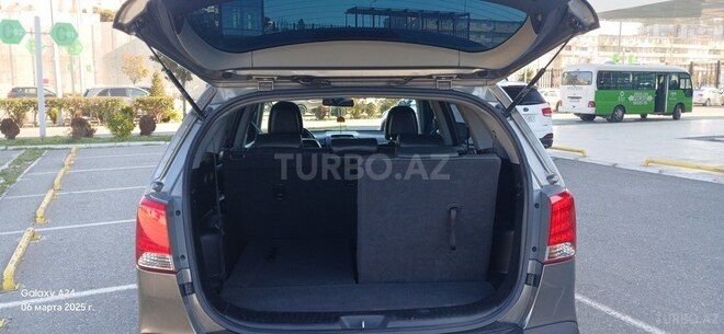 Kia Sorento 2010, 236,400 km - 2.0 л - Bakı