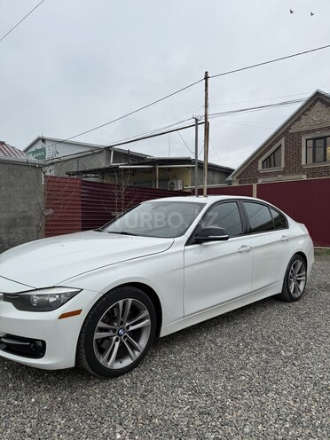 BMW 328 2012, 207,000 km - 2.0 л - Biləsuvar
