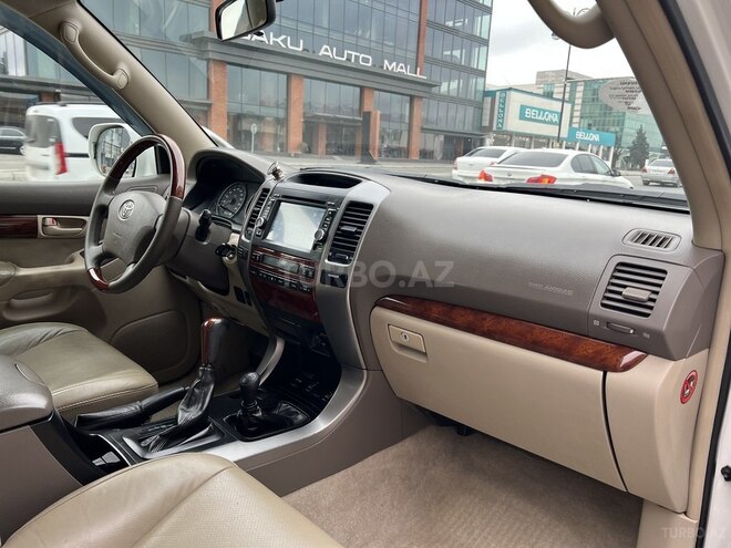 Toyota Land Cruiser Prado-9