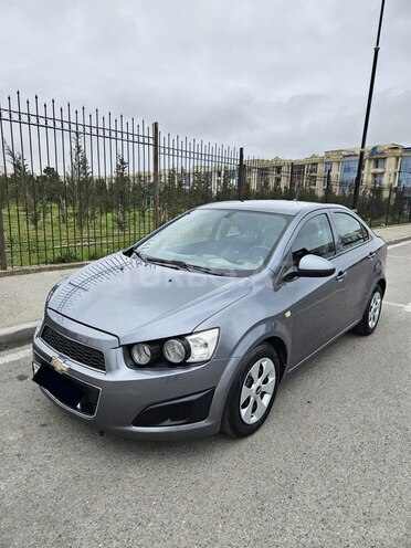 Chevrolet Aveo-13