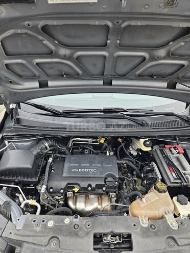 Chevrolet Aveo-3