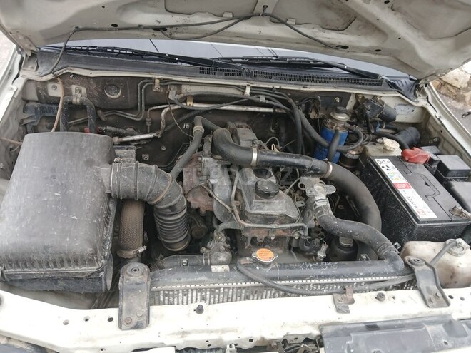 Mitsubishi Pajero 2004, 300,000 km - 2.8 l - Bakı