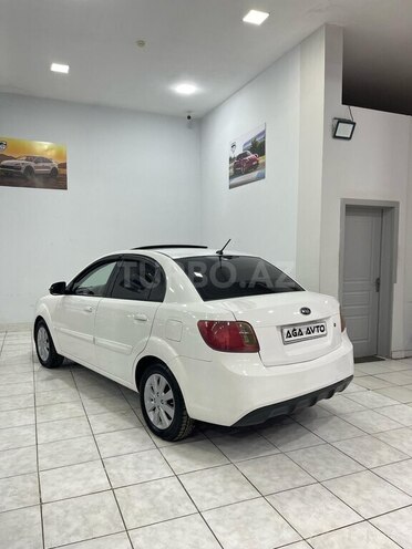 Kia Rio 2011, 338,000 km - 1.4 l - Sumqayıt