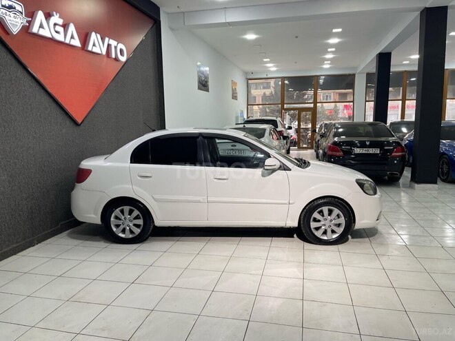 Kia Rio 2011, 338,000 km - 1.4 l - Sumqayıt