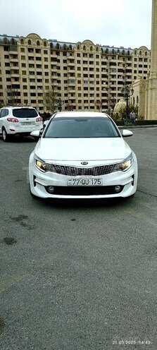 Kia K5-1