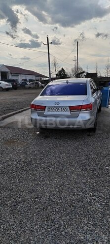 Hyundai Sonata-12