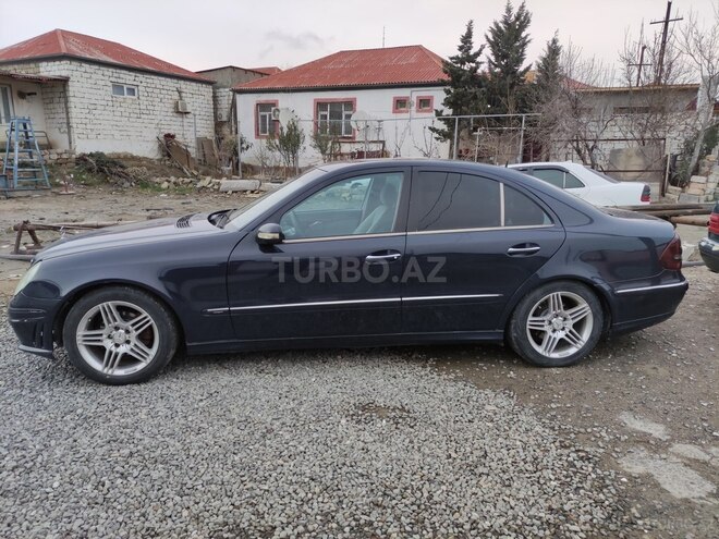 Mercedes E 270 2002, 303,670 km - 2.7 л - Bakı
