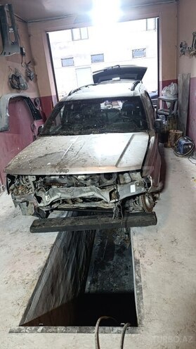 Jeep Grand Cherokee 2000, 480,000 km - 4.7 l - Qusar