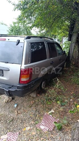 Jeep Grand Cherokee 2000, 480,000 km - 4.7 l - Qusar