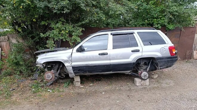 Jeep Grand Cherokee 2000, 480,000 km - 4.7 l - Qusar