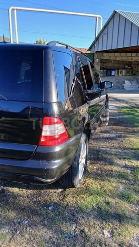 Mercedes ML 320 4MATIC 2002, 219,000 km - 3.2 л - Şəki
