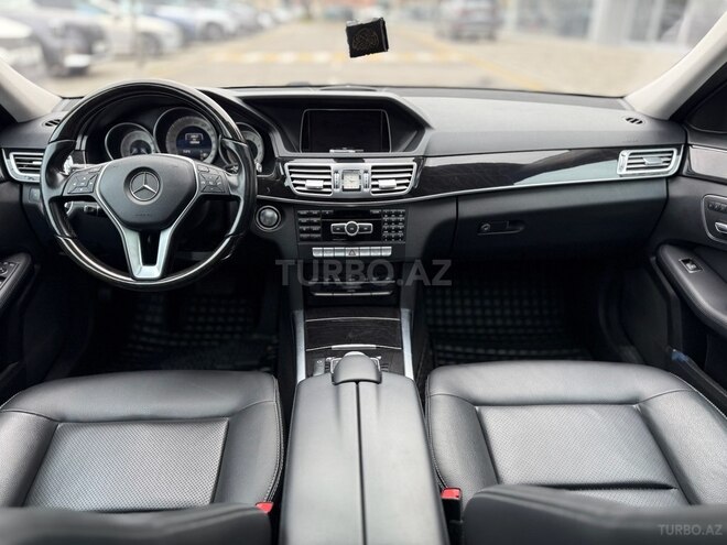 Mercedes E 400-12