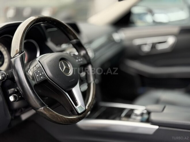 Mercedes E 400-11