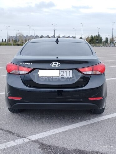 Hyundai Elantra 2015, 32,829 km - 1.8 л - Bakı