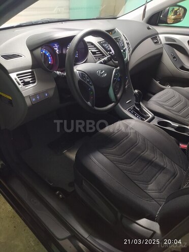 Hyundai Elantra 2015, 32,829 km - 1.8 л - Bakı