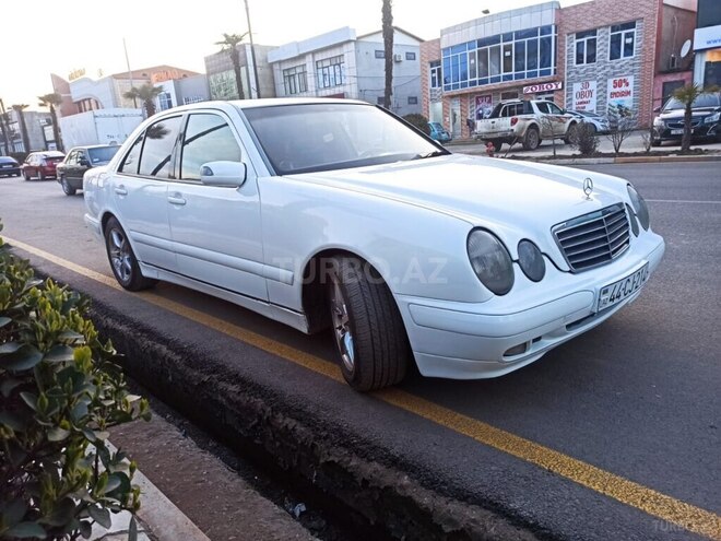 Mercedes E 220 d 2001, 377,122 km - 2.2 л - Masallı