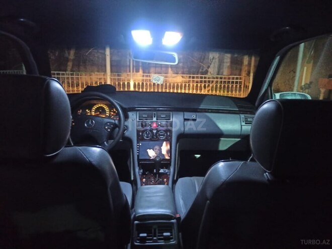 Mercedes E 220 d 2001, 377,122 km - 2.2 л - Masallı