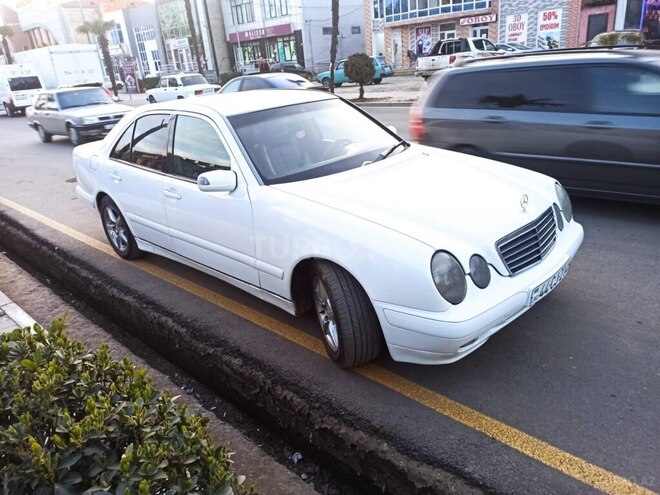 Mercedes E 220 d 2001, 377,122 km - 2.2 л - Masallı