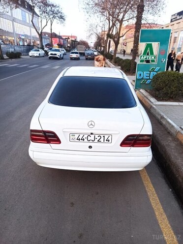 Mercedes E 220 d 2001, 377,122 km - 2.2 л - Masallı