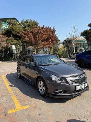 Chevrolet Cruze-11