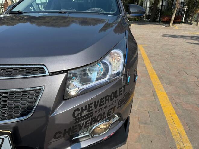 Chevrolet Cruze-4