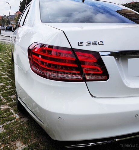 Mercedes E 250 4MATIC 2014, 300,000 km - 2.2 л - Bakı