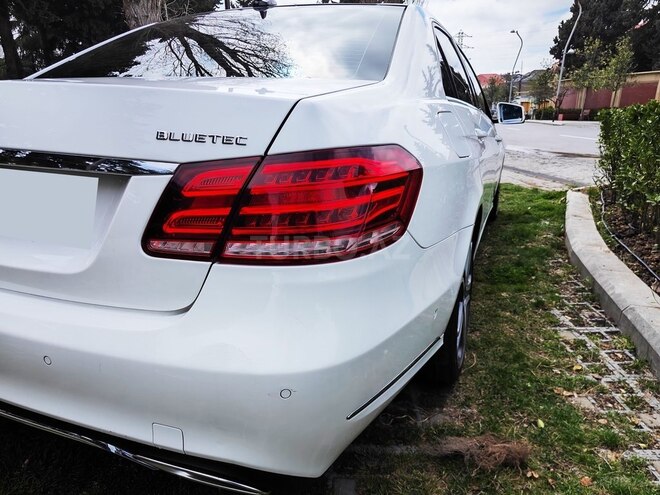 Mercedes E 250 4MATIC 2014, 300,000 km - 2.2 л - Bakı