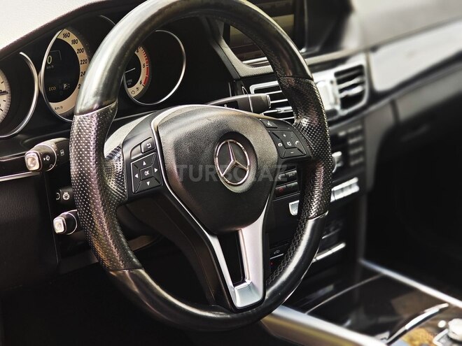 Mercedes E 250 4MATIC 2014, 300,000 km - 2.2 л - Bakı