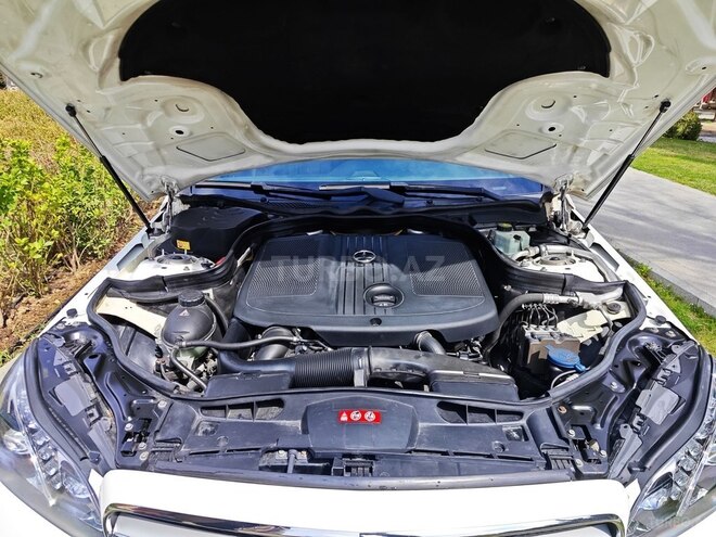 Mercedes E 250 4MATIC 2014, 300,000 km - 2.2 л - Bakı
