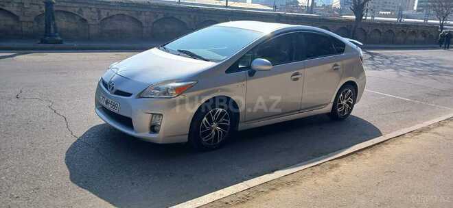 Toyota Prius 2014, 100,000 km - 1.8 л - Bakı