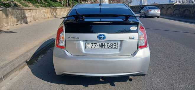 Toyota Prius 2014, 100,000 km - 1.8 л - Bakı