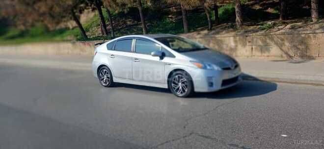 Toyota Prius 2014, 100,000 km - 1.8 л - Bakı
