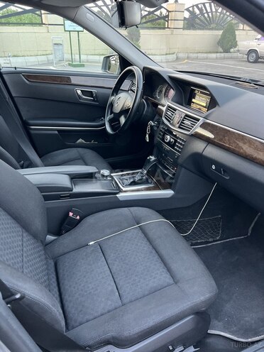 Mercedes E 220 d 2011, 425,000 km - 2.2 l - Bakı