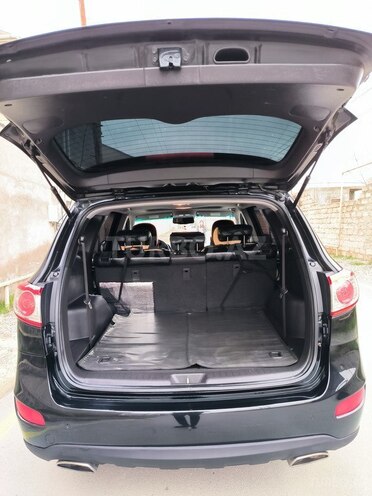 Hyundai Santa Fe-10