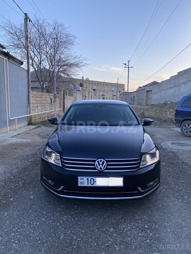 Volkswagen Passat 2013, 213,000 km - 1.8 l - Bakı