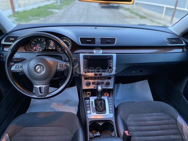 Volkswagen Passat 2013, 213,000 km - 1.8 l - Bakı