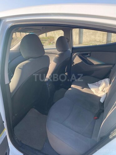 Hyundai Elantra 2015, 257,679 km - 1.8 л - Bakı