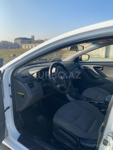 Hyundai Elantra 2015, 257,679 km - 1.8 л - Bakı