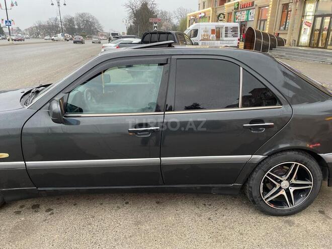 Mercedes C 220 1994, 539,000 km - 2.2 l - Quba