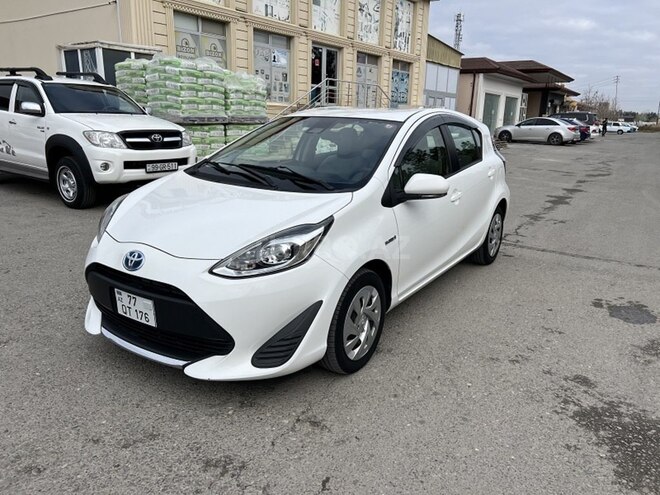 Toyota Aqua 2019, 98,000 km - 1.5 л - Bakı