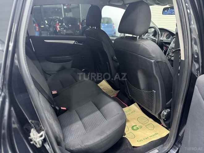 Mercedes B 180 2010, 162,000 km - 1.7 l - Sumqayıt