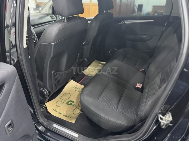 Mercedes B 180 2010, 162,000 km - 1.7 l - Sumqayıt