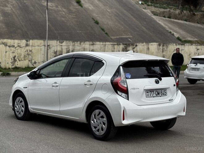 Toyota Aqua 2019, 65,400 km - 1.5 l - Bakı