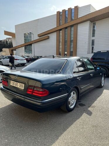 Mercedes E 240 1998, 350,000 km - 2.4 l - Bakı