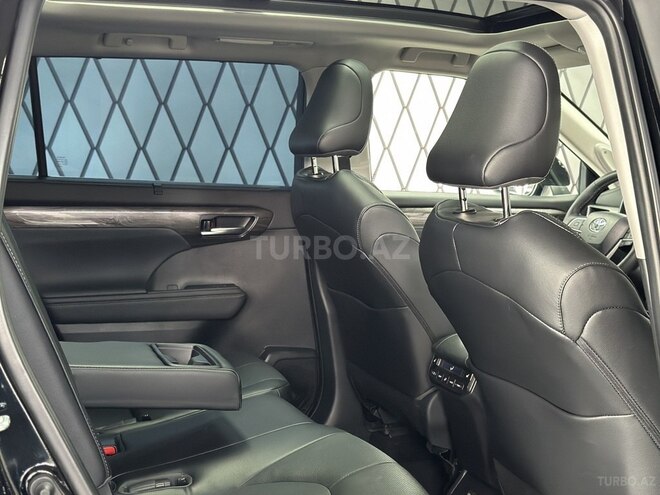 Toyota Highlander 2023, 13,000 km - 2.5 l - Bakı