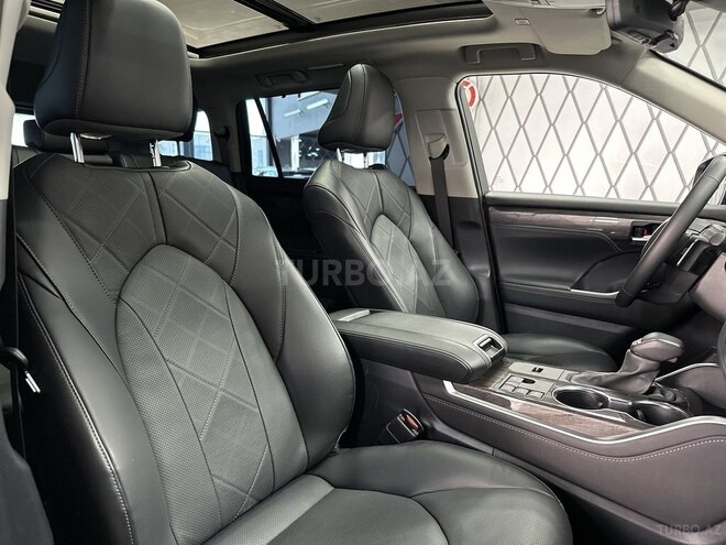 Toyota Highlander 2023, 13,000 km - 2.5 l - Bakı