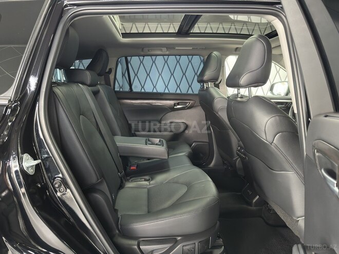 Toyota Highlander 2023, 13,000 km - 2.5 l - Bakı
