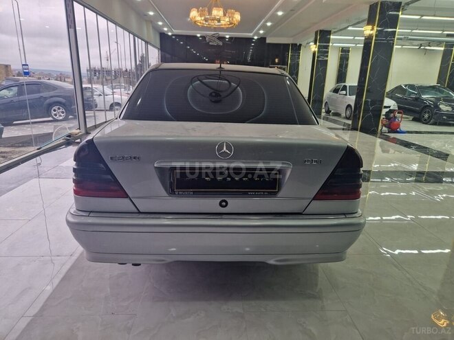 Mercedes C 220 d 1999, 421,536 km - 2.2 l - Bakı