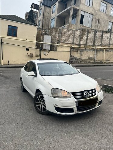 Volkswagen Jetta-1